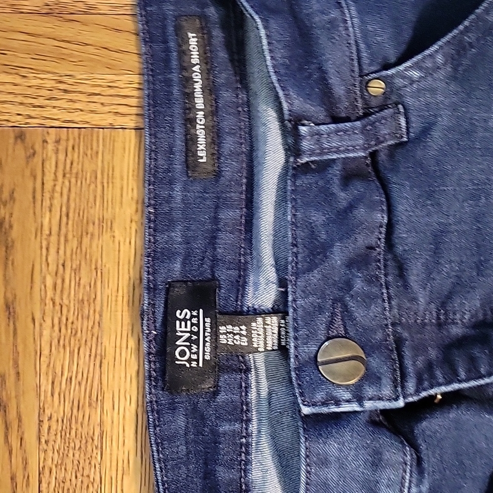 Jones NY Dark Denim Bermuda shorts - Picture 2 of 3